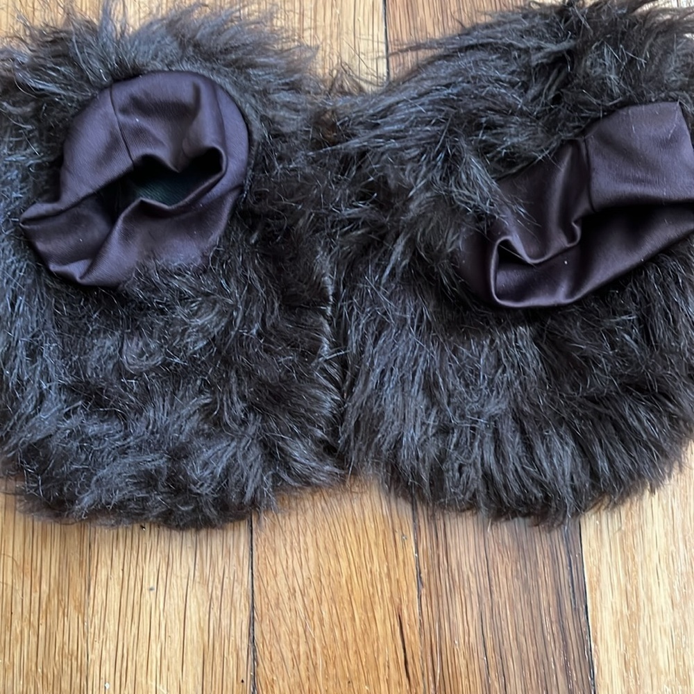 Toddler warewolf 4T Halloween costume gently used just signs of wear on feet. - Picture 3 of 7